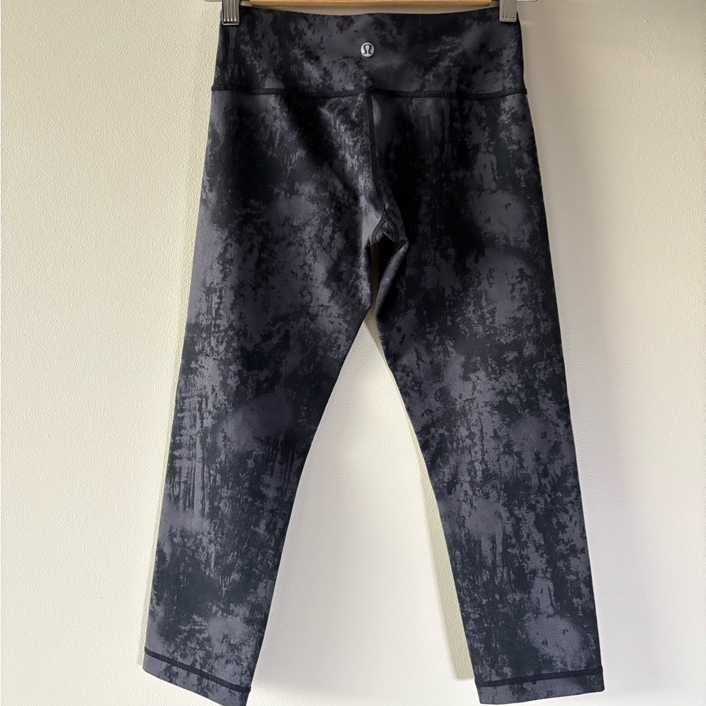 Sz4 Lululemon Wunder Under Crop | Gray & Black Tie Dye